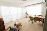 【Kスタジオ】2面彩光の大きな窓