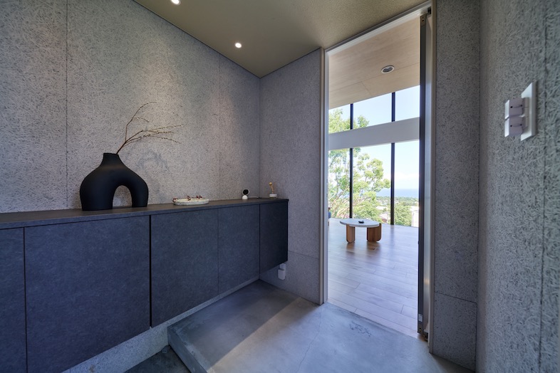 IZU House Studio