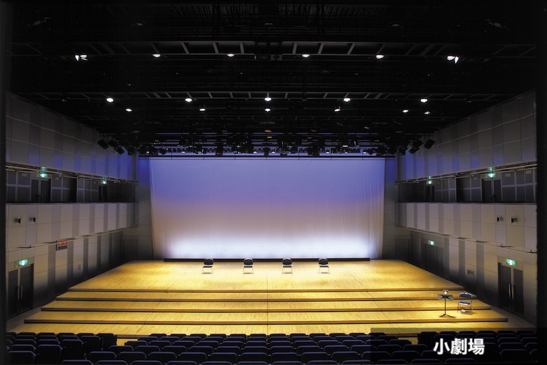 横須賀芸術劇場