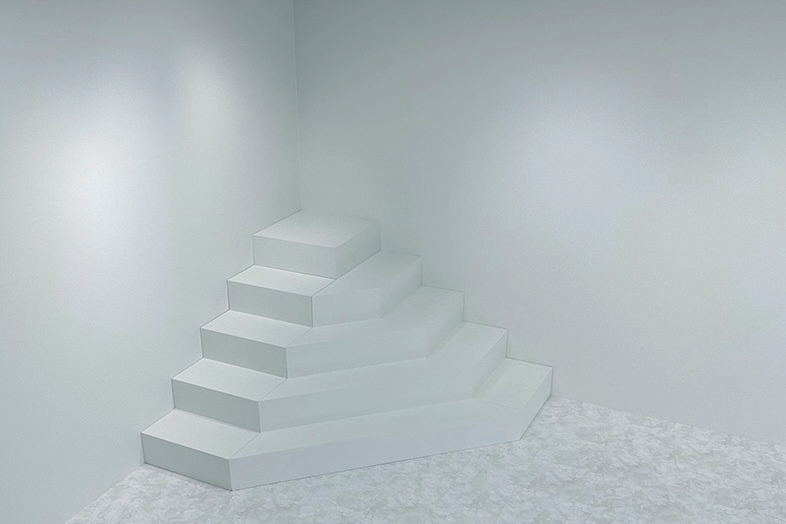 【1F】大階段スペース