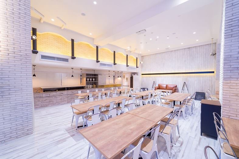 GOBLIN.恵比寿HALL店｜ロジェクターやスクリーン、音響設備も完備＆高速光回線でライブ配信もスムーズ