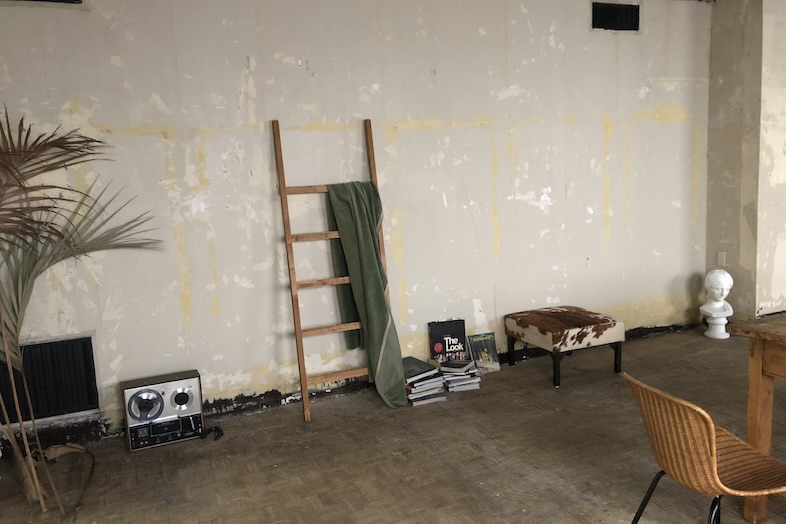 rope｜【2F】味のある雰囲気を演出できる壁・床