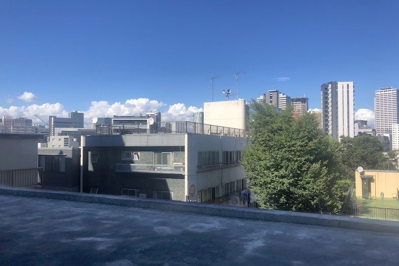 rope｜【屋上】周辺の街並みを背景に撮影可能