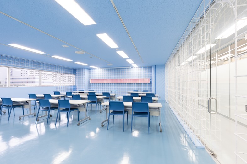 Warehouse Market Tokyo「ReBar」｜引きじりも確保可能