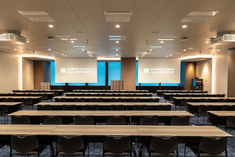 INFIELD / コモレ四谷タワーコンファレンス｜【Room F】広々とした空間で大人数の会議シーンを撮影可能