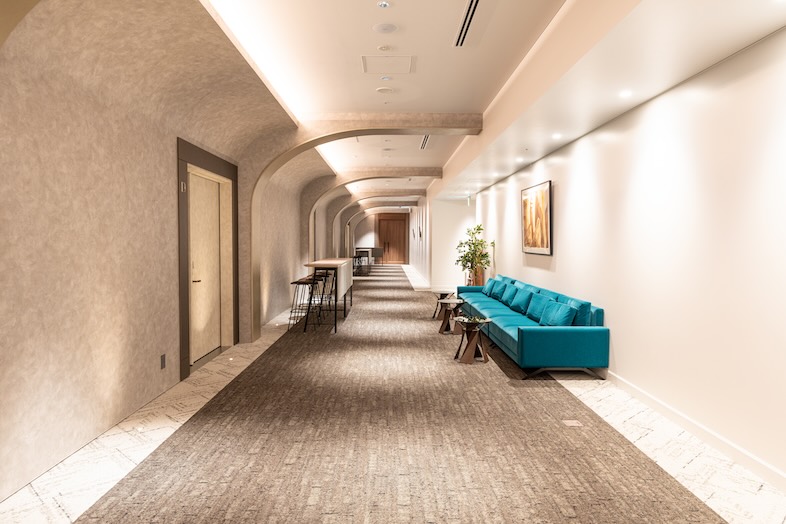 INFIELD / コモレ四谷タワーコンファレンス｜【HALLWAY】共有部につき撮影は要相談