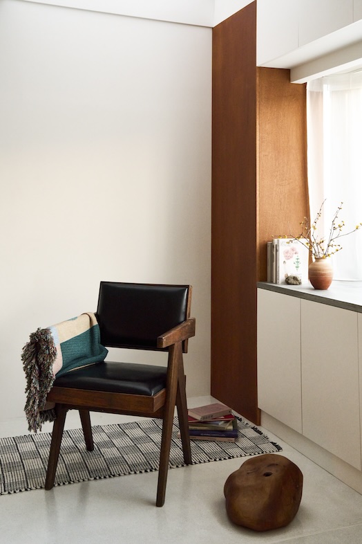 Atelier Cairn｜【Room1】窓際の自然光が差し込むスペース