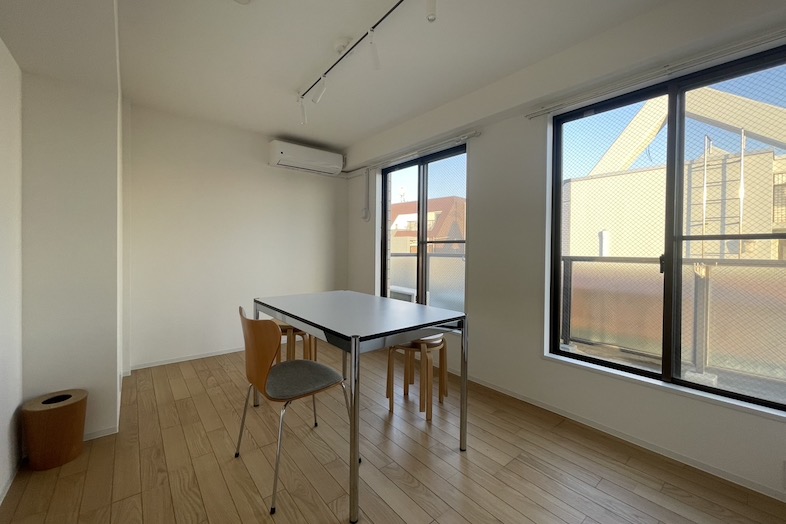 Atelier Cairn｜控室あり