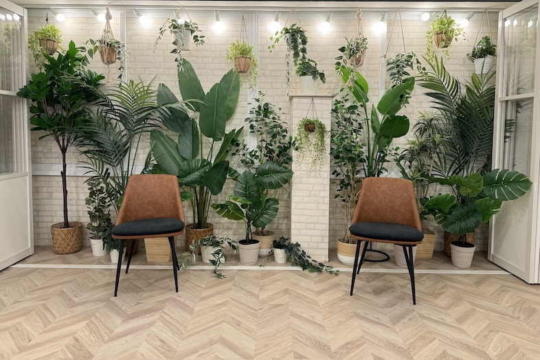 神南セレクトスペース｜ボタニカルな背景の例