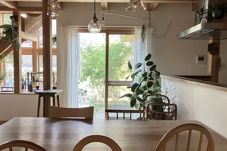 大規模な撮影が出来る100㎡以上のハウススタジオ