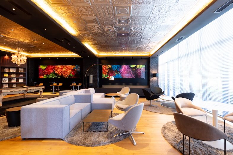 GOBLIN.お台場BLDG店 -LOUNGE-｜仕事シーンやホテルラウンジでのワンシーンにも