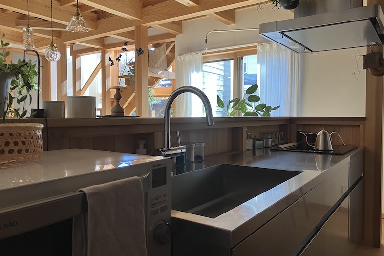 木のいえ kashiwa｜【1F】キッチンの水回りスペース