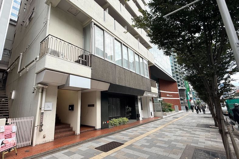 116 Studio AOYAMA｜116 Studio AOYAMAはこちらのビル2階