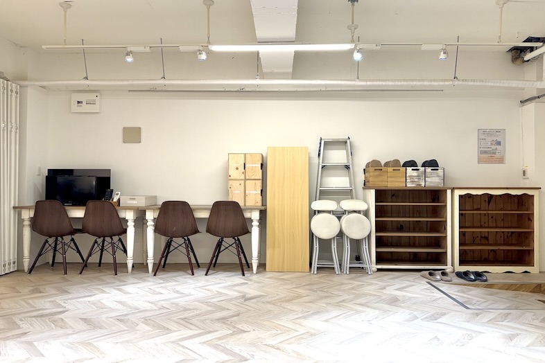 神南セレクトスペース｜チェアや棚、テーブルなど備品が充実