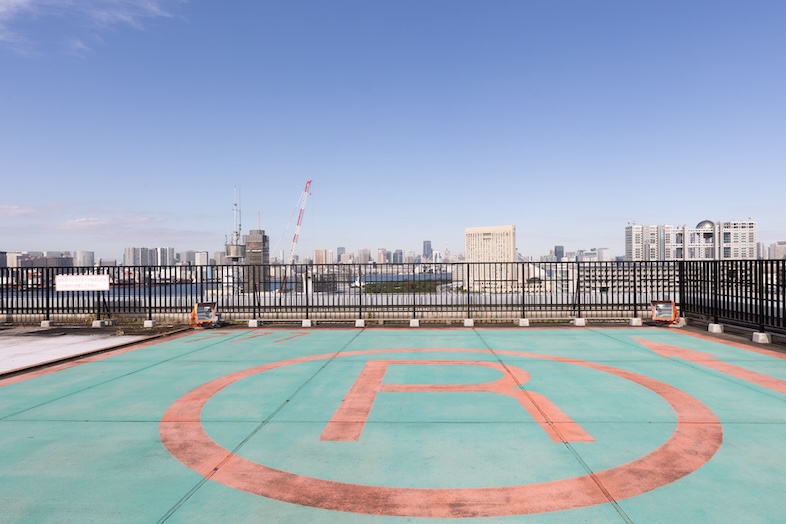 GOBLIN.お台場BLDG店 -ROOFTOP-｜MV撮影におすすめ！イメージ通りのスタジオが見つかる テイスト別『撮影スタジオ』