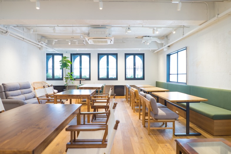 GOBLIN.渋谷BLDG店 -LOUNGE-｜椅子を並べるだけでイベントが始められる、企画側にもやさしい空間