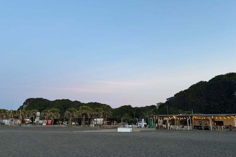 EasyPeasyINN｜24時間撮影可能な海の家、時間帯を問わず撮影のご案内が可能です