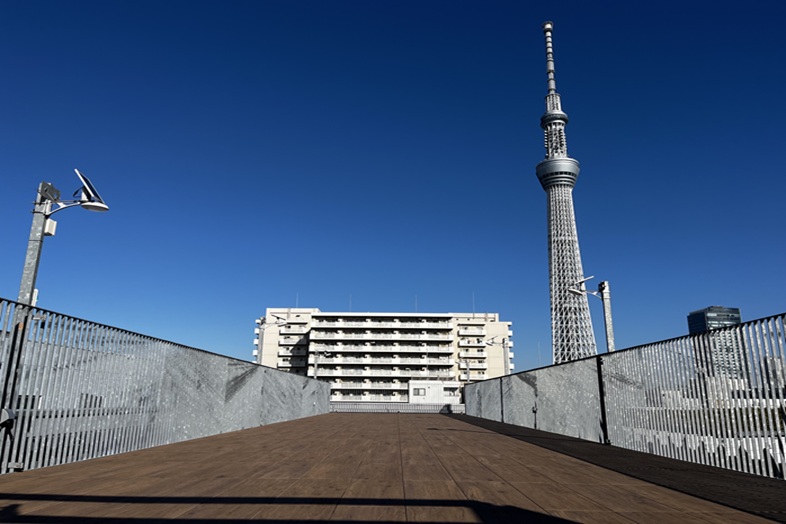 すみだパークレンタルスペース屋上｜ダンスシーンの撮影も出来る100㎡以上のスタジオ特集