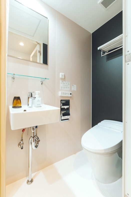 客室のシャワー・トイレスペース