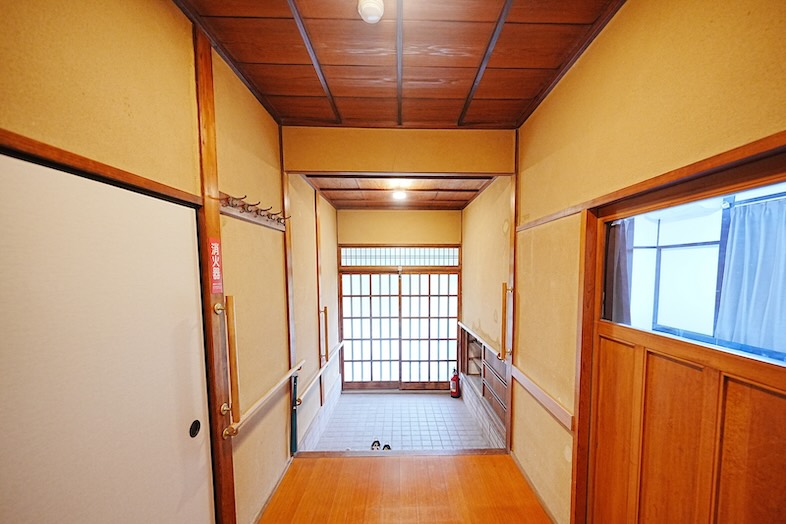 玄関