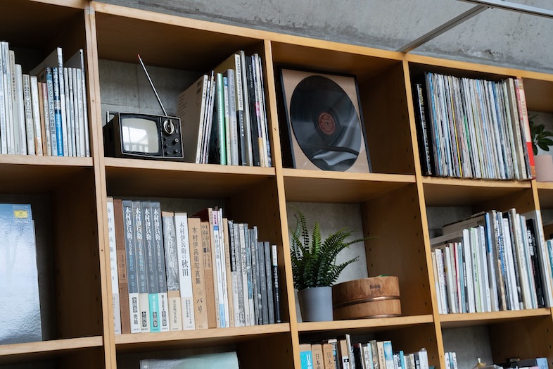 対談やインタビュー、読書シーン、雑誌、ポートレートなどの撮影にも最適な背景