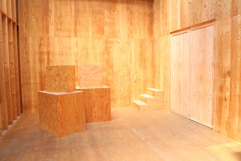 【2F/Woodroom】壁・床など全面ウッドの珍しい空間