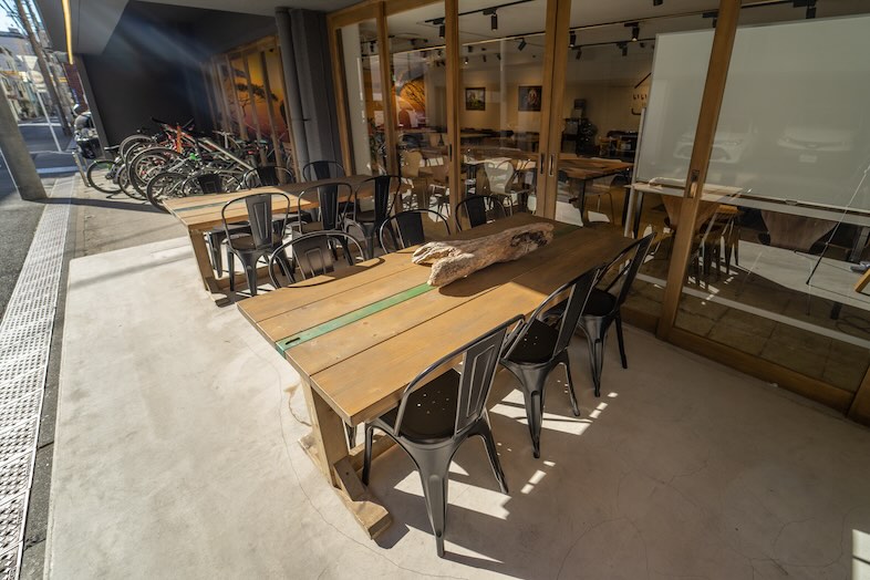 GOBLIN.御徒町店｜テラス部分でのシーン撮影も可能