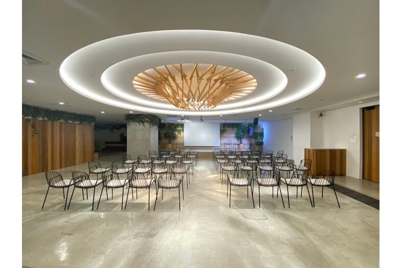 GOBLIN.新宿HALL店｜セミナーや講演会、研修、プレゼン、大会、演奏会など多目的に利用できる