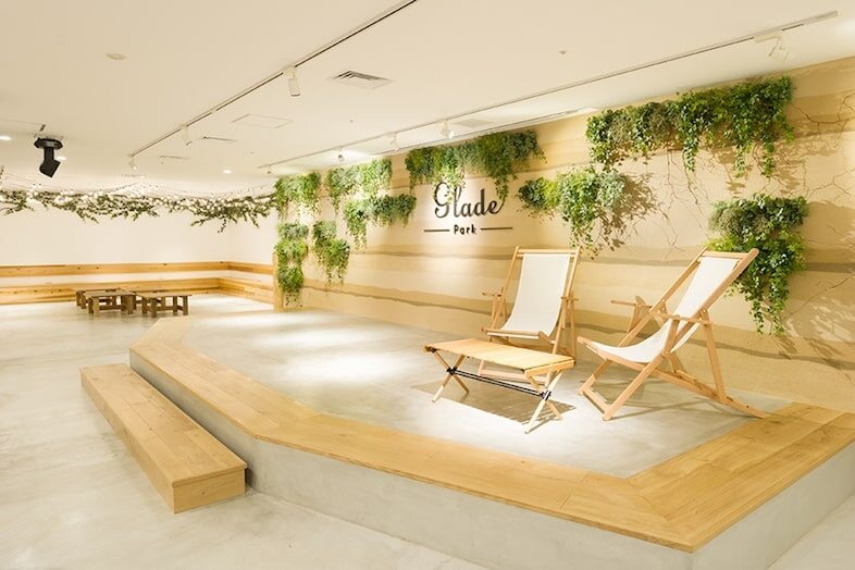 GOBLIN.新宿HALL店｜ステージ＋客席構成が組みやすいため、トークイベントや発表会にもフィット