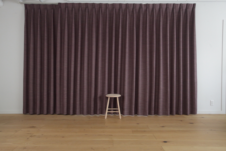 luumu.tokyo Shimomaruko｜舞台の緞帳風のカーテンはポートレートやアパレル、アートなどの撮影に最適
