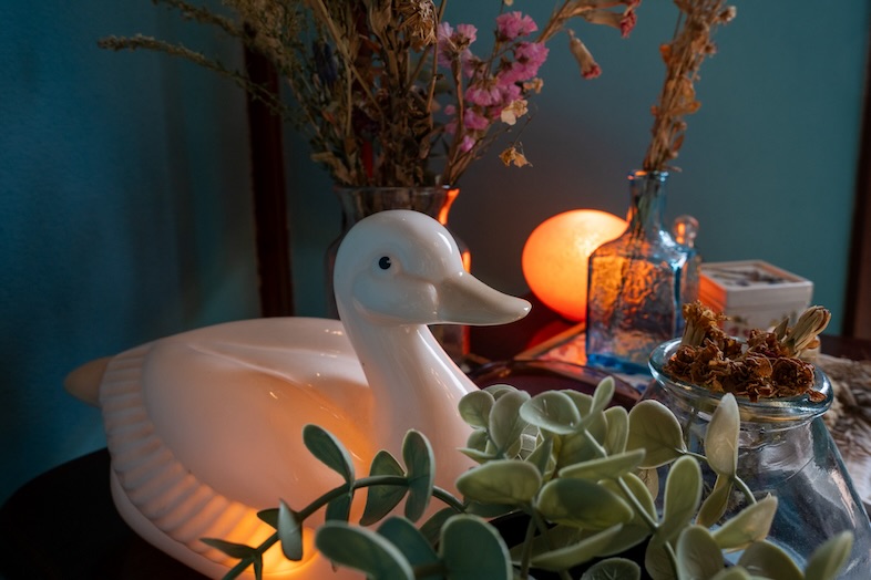 アトリエ翠雨｜【2F】ノスタルジックな家具や小物が揃った空間