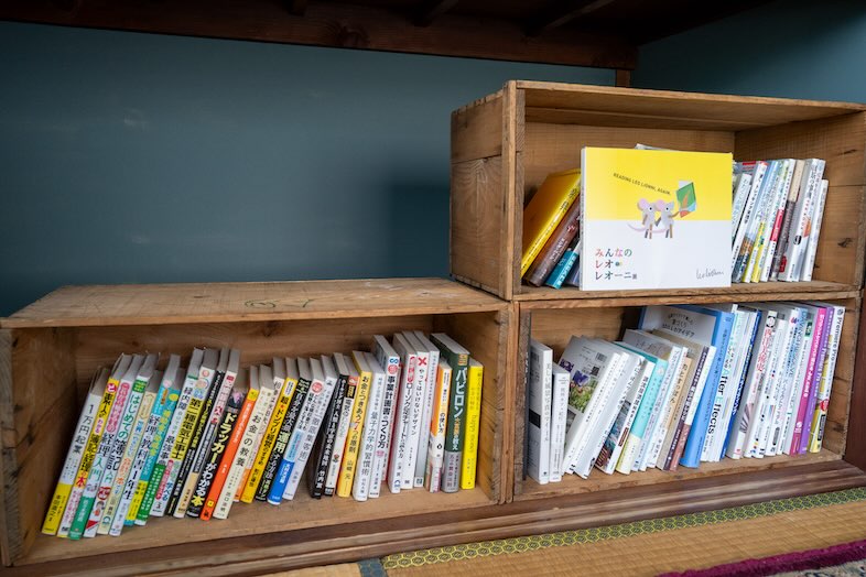 アトリエ翠雨｜【2F】翠雨の書斎をテーマとした本棚スペース