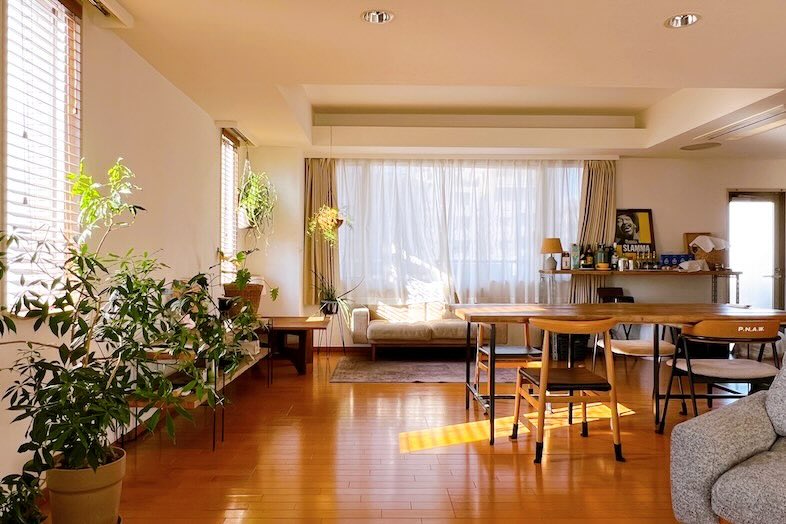 SHATTERS PentHouse｜自然光が豊富に差し込む空間