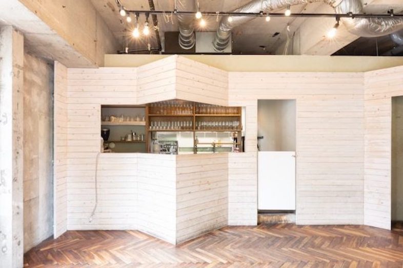 GOBLIN.池袋CAFE店｜特徴的なカウンターは、提供シーン・商品イメージ・メニュー撮影に最適