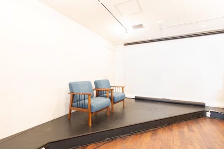 GOBLIN.池袋CAFE店｜グループインタビューやライブ風ムービーに