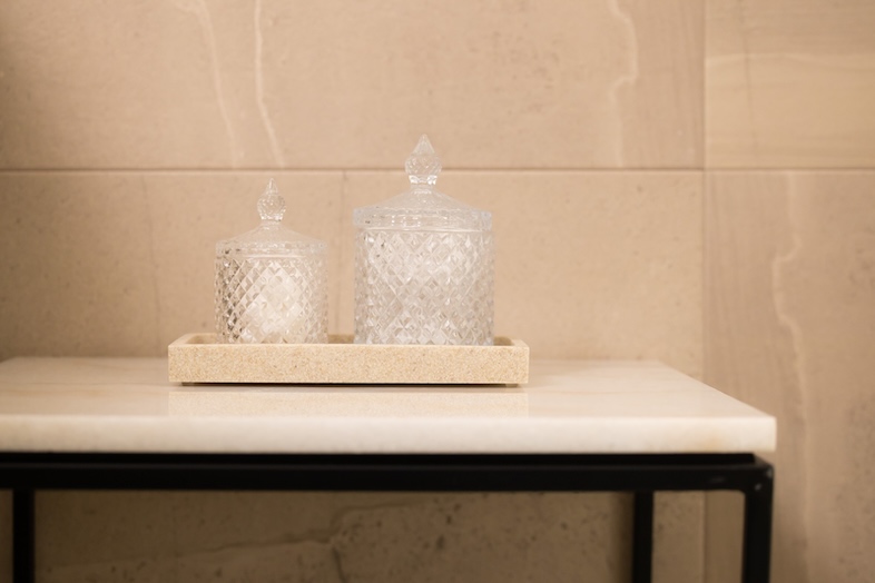 スタジオマド小岩｜【1F】コスメ・ジュエリー・ブライダル系ブランドの商品撮影に