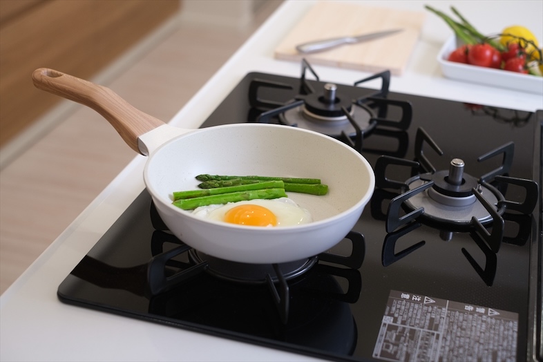【メインキッチン】調理シーンのインサート撮影にも