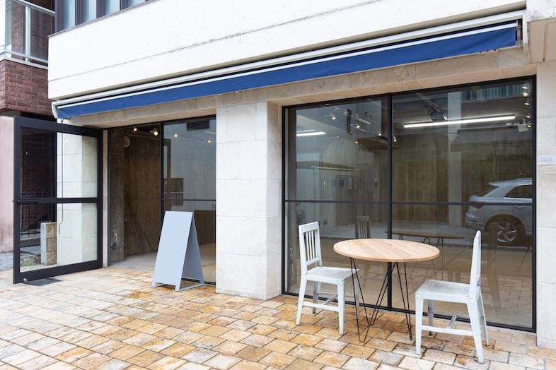 GOBLIN.神宮前GARAGE店｜写真集・雑誌ジャケットのモデル撮影に最適な路面スタジオ