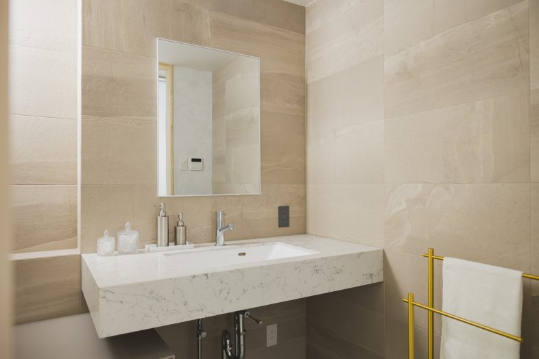 スタジオマド小岩｜【1F】被写体を邪魔しないシンプルな質感