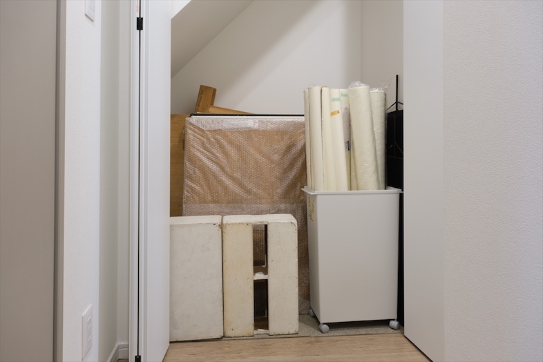 【エミッシュキッチンスタジオ 戸越・中延】｜【撮影機材】天板、背景紙、箱馬など