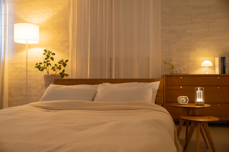 スタジオマド小岩｜【2F】ベッドルームでの就寝シーンに