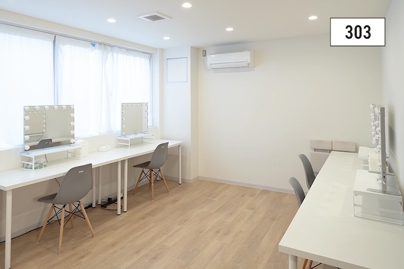 カミナリスタジオ｜【3F_控室（大）】控室303