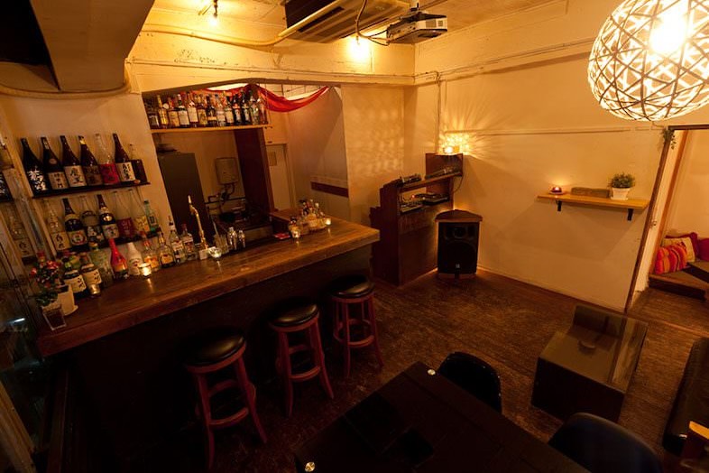 GOBLIN.三軒茶屋BAR店｜落ち着いた雰囲気のバーエリア