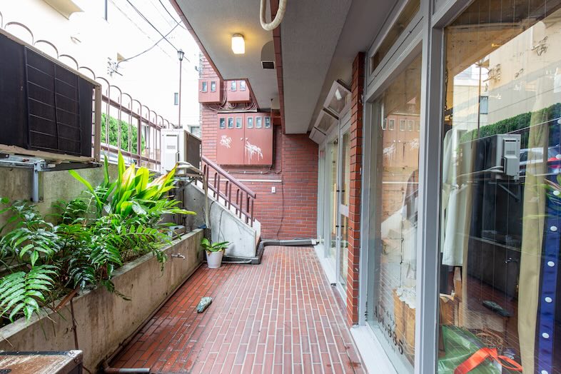 GOBLIN.原宿BAR&GALLERY店｜外観