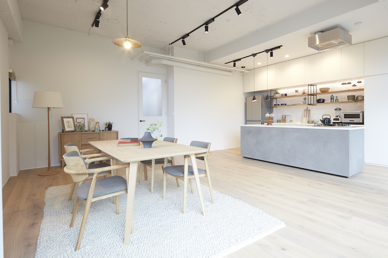 スタジオピーク表参道 1F｜引きの画角でも撮影しやすいLDK