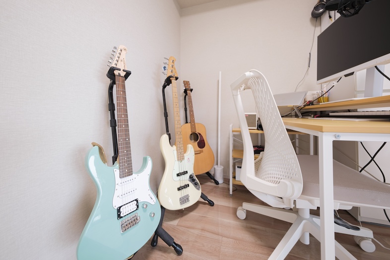 楽器や音響機材もあるため、音楽系撮影や演奏シーンにも対応可能