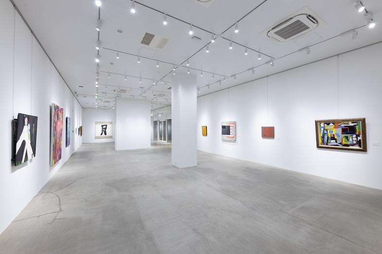 美術品の商談シーンやオークションのプレビューシーンの撮影に ※画像は施設利用時のものです
