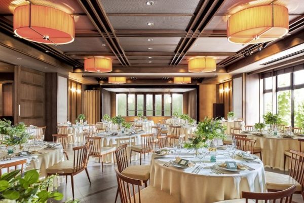 【2F_クレール】一流ホテルや結婚式場での祝宴・パーティーシーンの撮影に