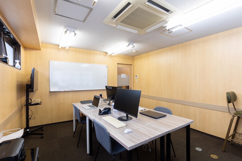 TOKYOSTAY Studio｜【会議室A】会社でのワークシーンの撮影に最適です