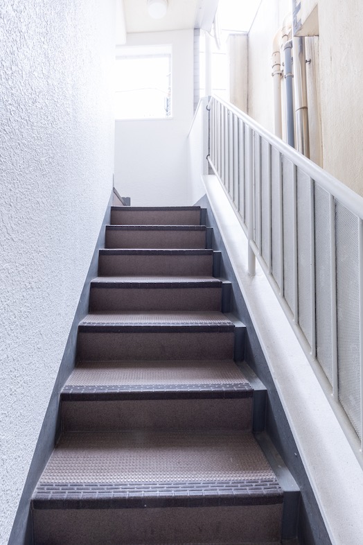 TOKYOSTAY Studio｜【共用部】エントランス外階段
